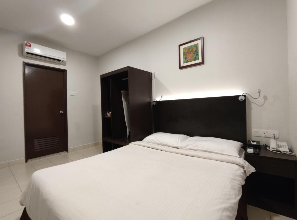 Hotel Penawar *